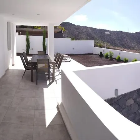 New Luxury For Your Holiday!!! Vila Costa Adeje (Tenerife)